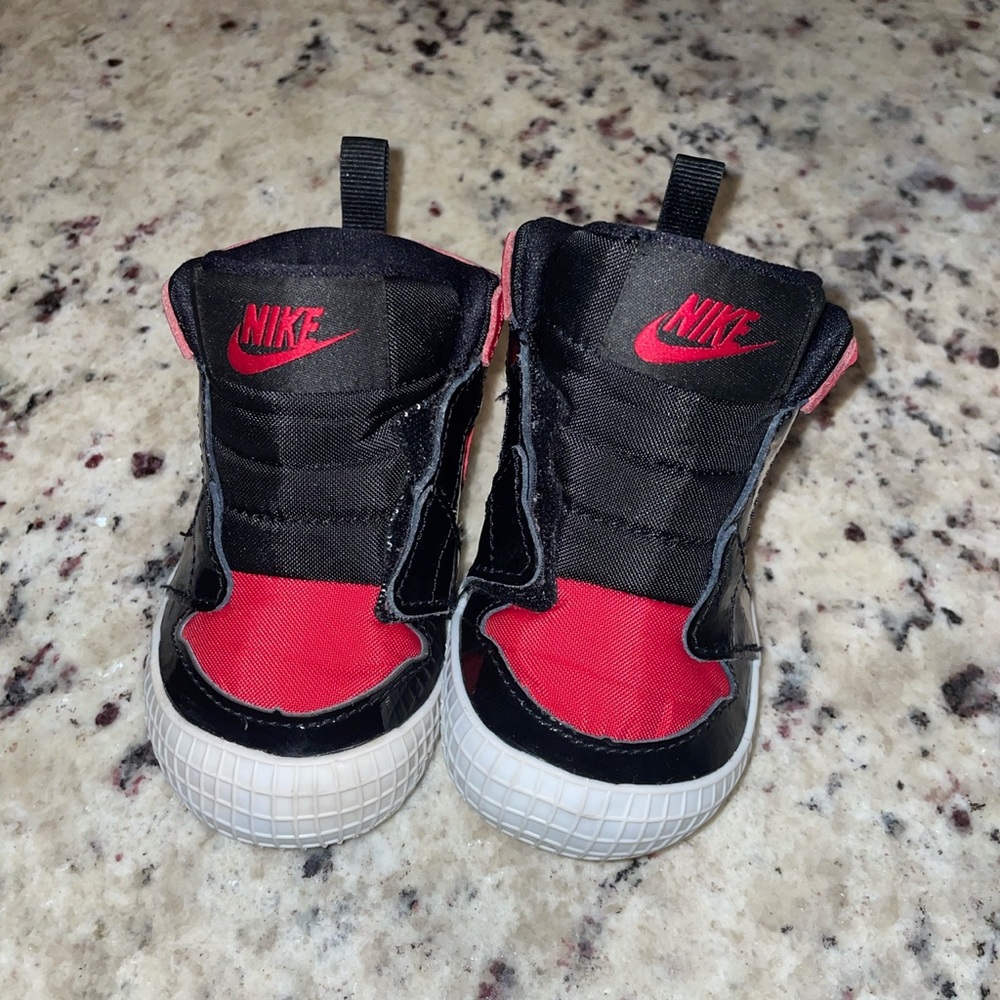 Jordan 1s infant crib shoes